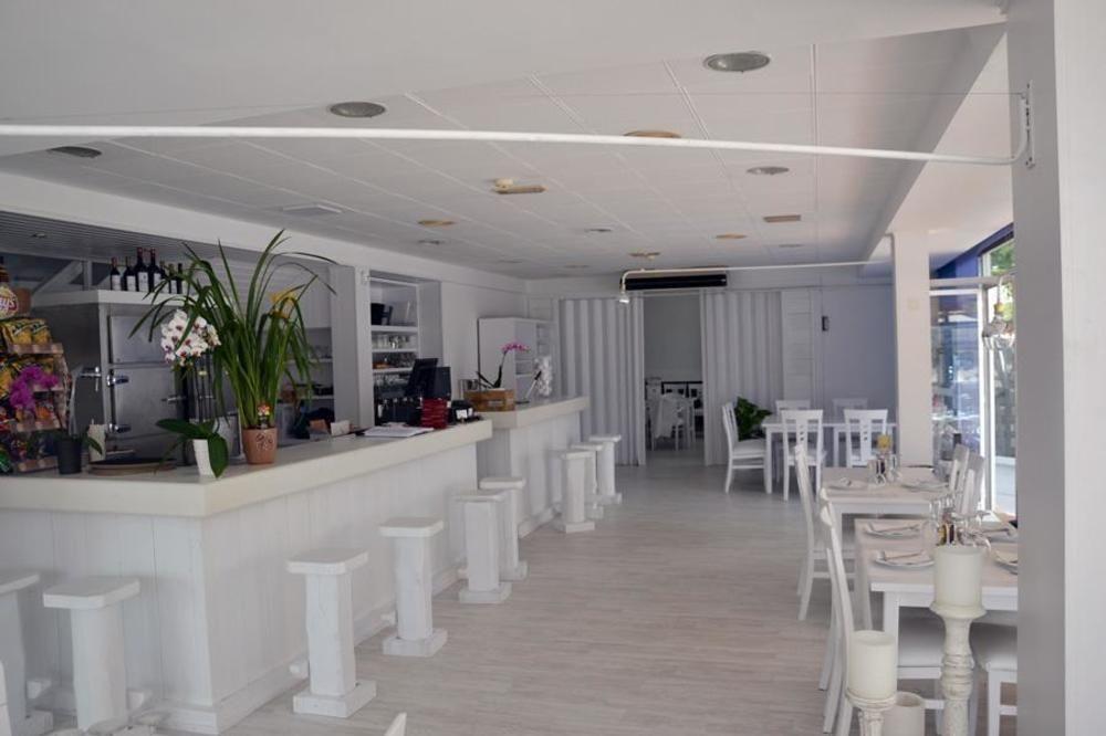 Solvi Hotel - Adults Only فيلانوفا إي لا خيلترا المظهر الخارجي الصورة