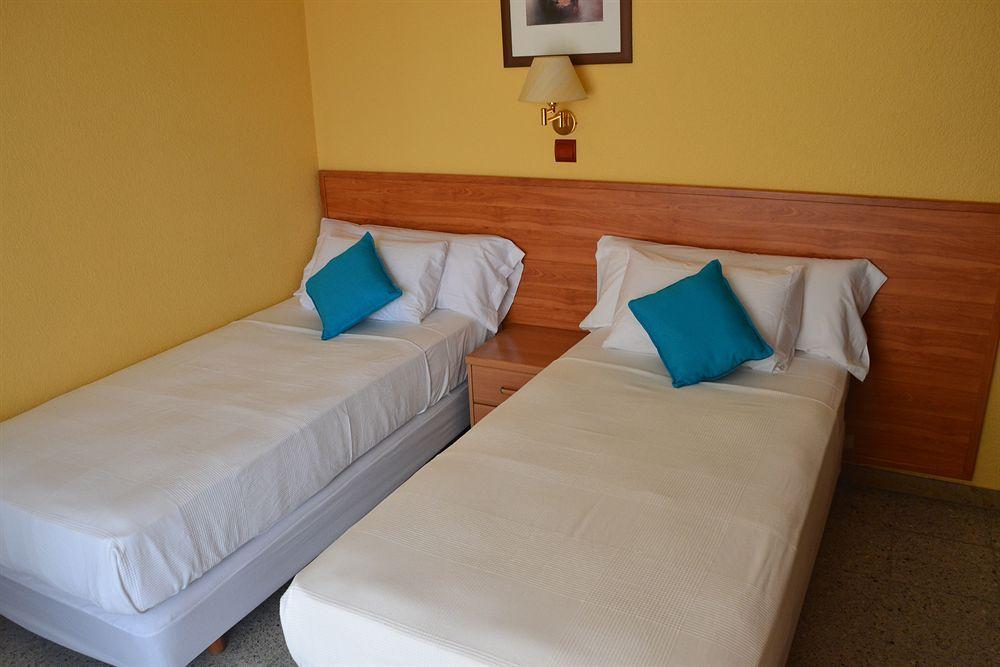 Solvi Hotel - Adults Only فيلانوفا إي لا خيلترا المظهر الخارجي الصورة